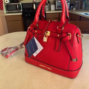 Adrienne Vittadini Handbag